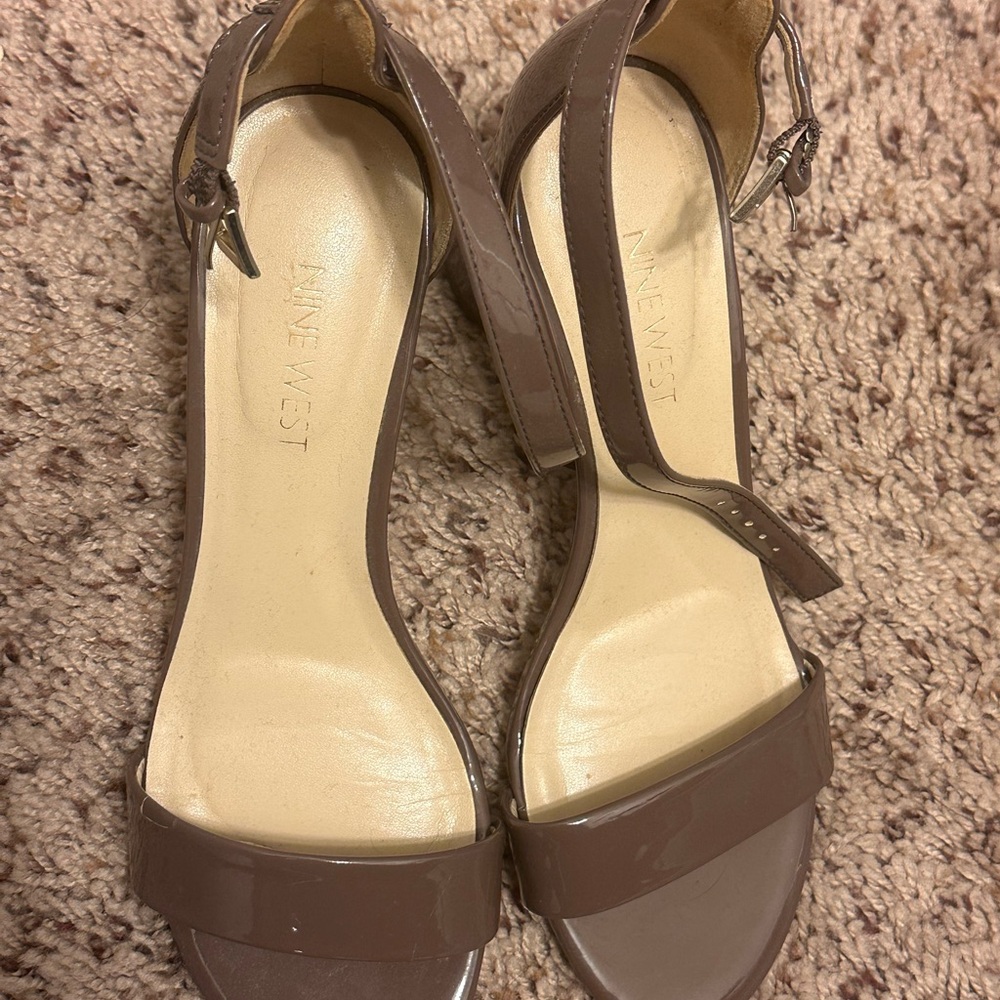Nine West Brown Heels Classic d'Orsay Design